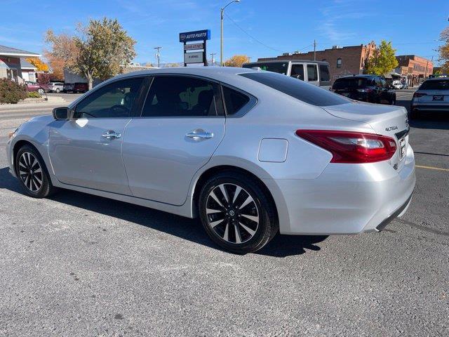 Nissan Altima 2.5 SV 2018