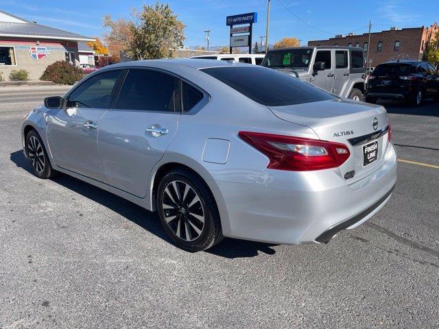 Nissan Altima 2.5 SV 2018