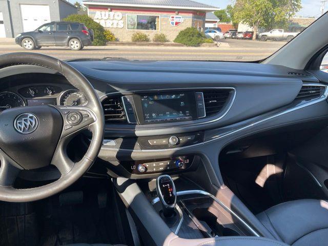 Buick Enclave Essence AWD 2018