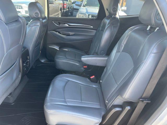 Buick Enclave Essence AWD 2018