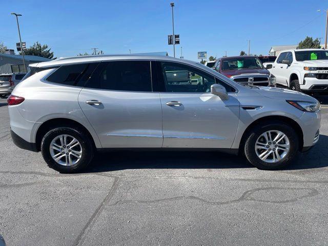 Buick Enclave Essence AWD 2018