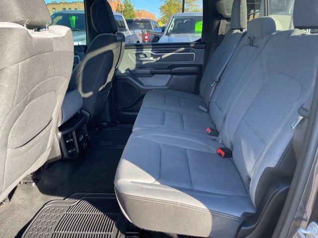 RAM 1500 Big Horn Crew Cab SWB 4WD 2021