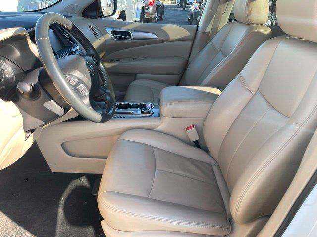 Nissan Pathfinder SL 4WD 2018