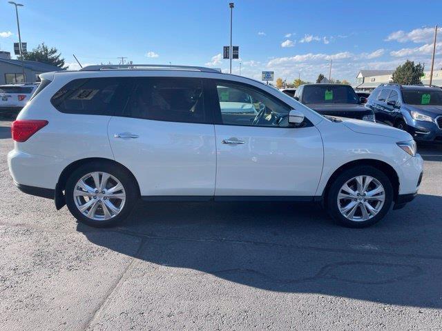 Nissan Pathfinder SL 4WD 2018