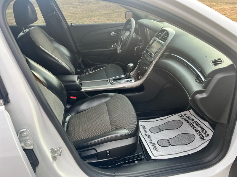 Chevrolet MALIBU LT Base 2013