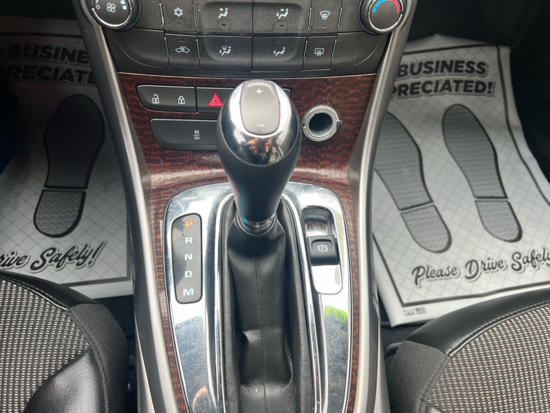 Chevrolet MALIBU LT Base 2013