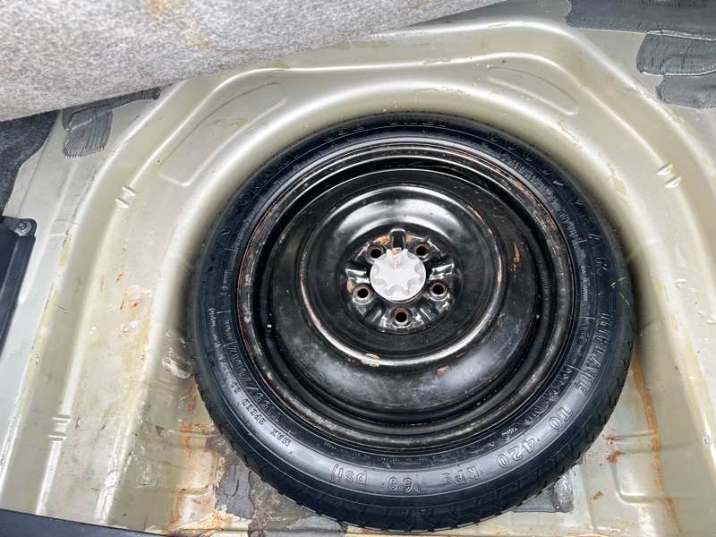 Toyota Camry SE 6-Spd MT 2010