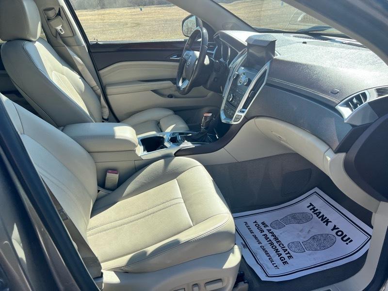 Cadillac SRX Luxury 2012