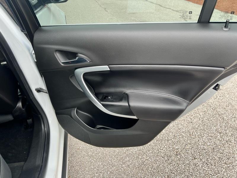 Buick Regal Turbo FWD 2014