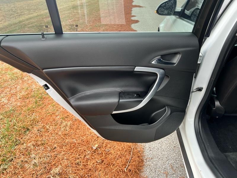 Buick Regal Turbo FWD 2014