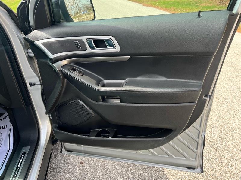 Ford Explorer Sport 4WD 2013