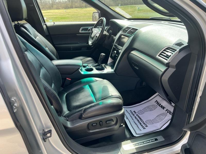 Ford Explorer Sport 4WD 2013