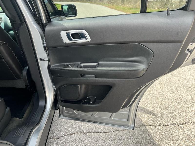 Ford Explorer Sport 4WD 2013