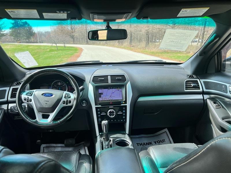 Ford Explorer Sport 4WD 2013