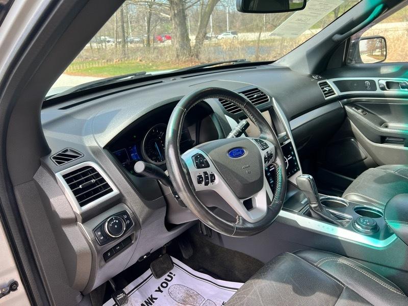 Ford Explorer Sport 4WD 2013