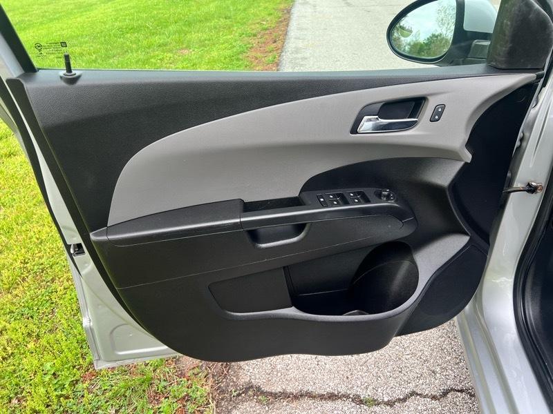 Chevrolet Sonic LT Auto Sedan 2014