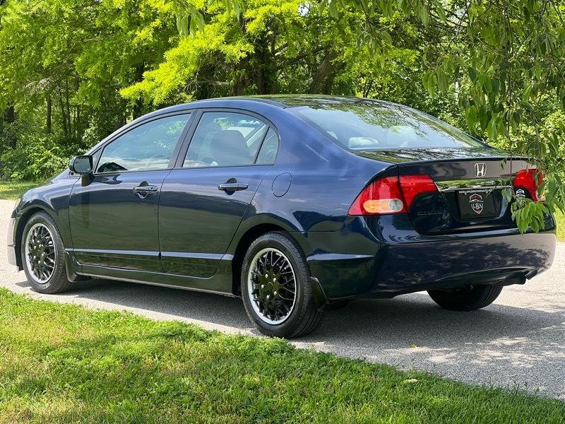 Honda Civic 4-Door Sedan 2010