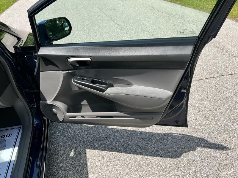 Honda Civic 4-Door Sedan 2010