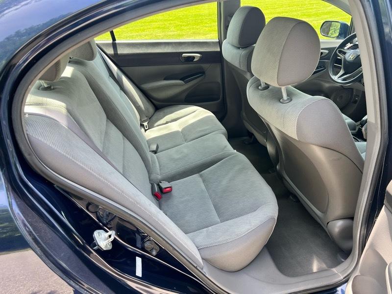 Honda Civic 4-Door Sedan 2010