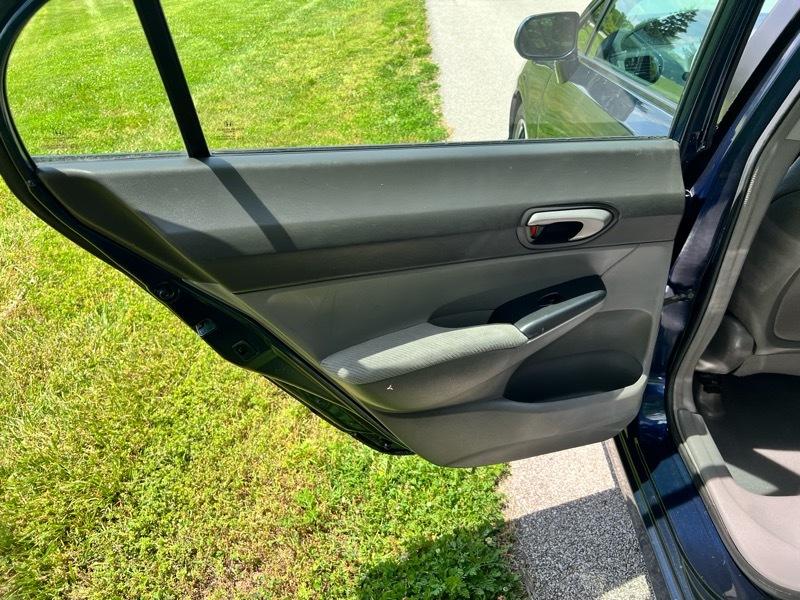 Honda Civic 4-Door Sedan 2010