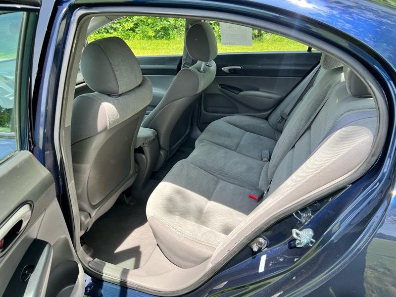 Honda Civic 4-Door Sedan 2010