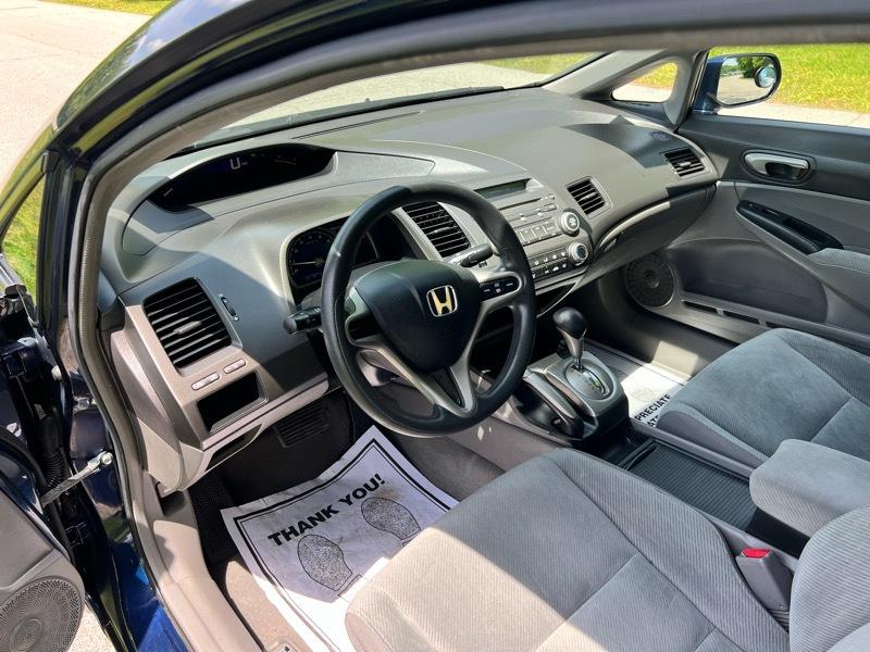 Honda Civic 4-Door Sedan 2010