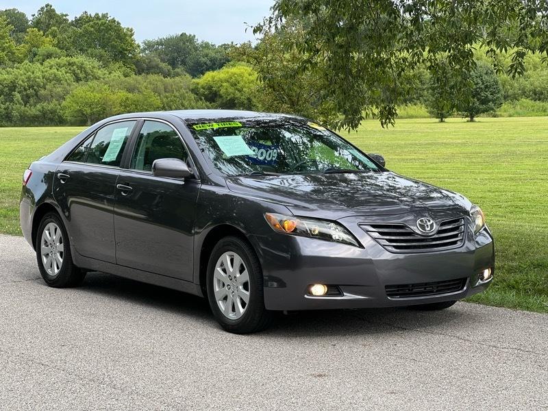 Toyota Camry LE V6 6-Spd AT 2009