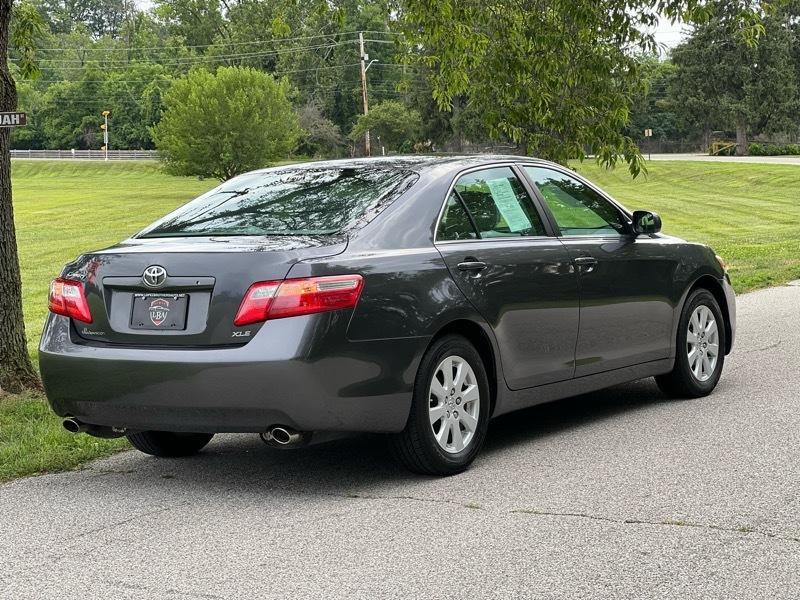 Toyota Camry LE V6 6-Spd AT 2009