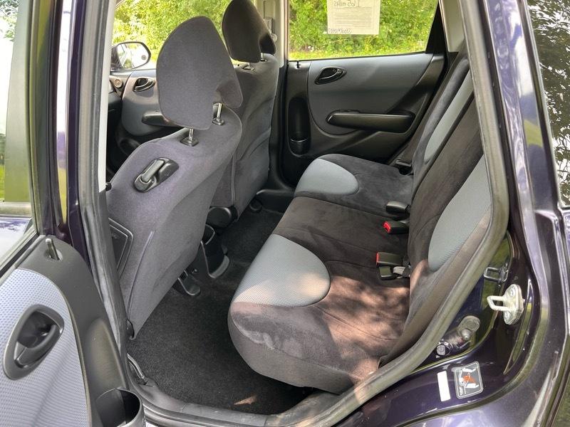 Honda Fit Sport 5-Speed AT 2008
