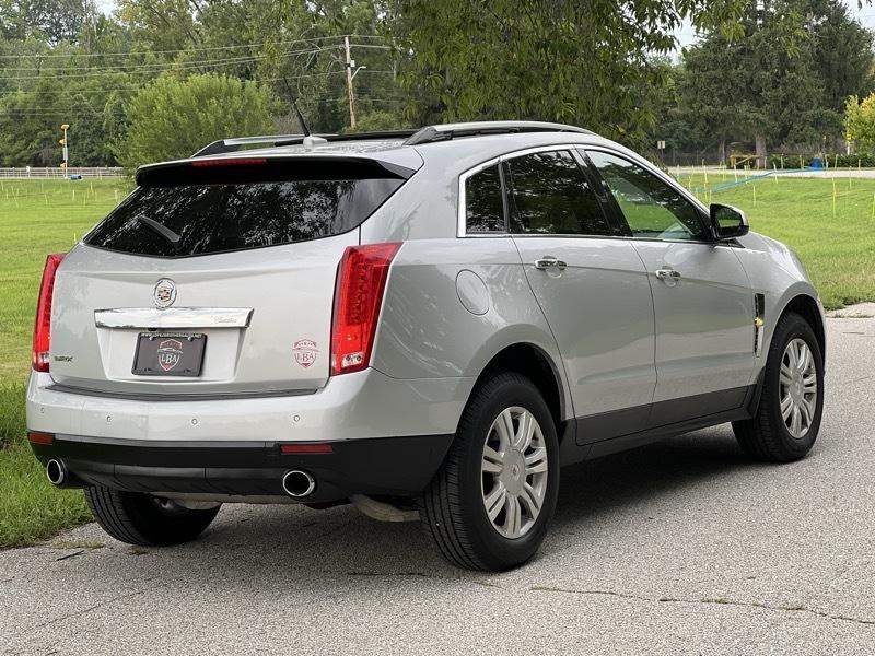 Cadillac SRX Luxury Collection 2011