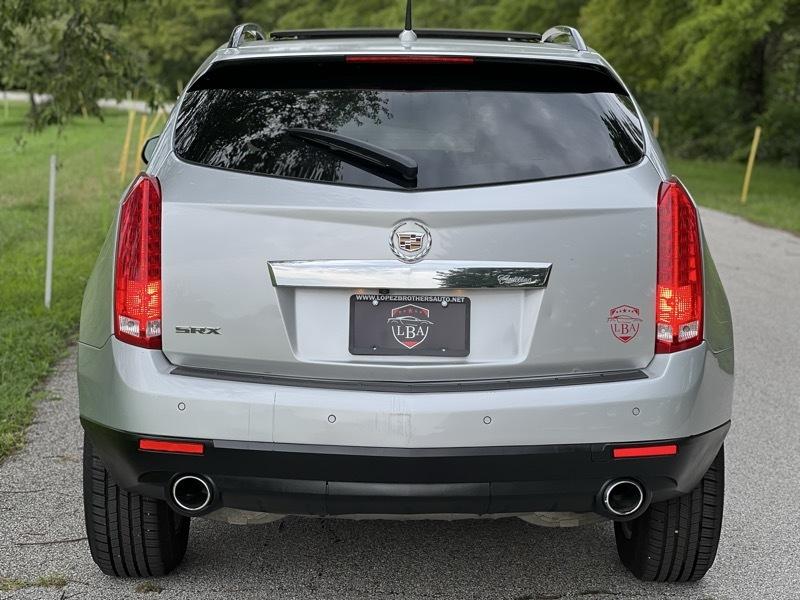 Cadillac SRX Luxury Collection 2011