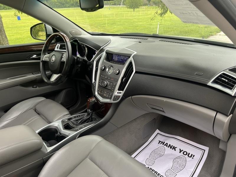 Cadillac SRX Luxury Collection 2011