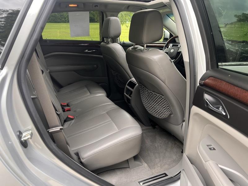 Cadillac SRX Luxury Collection 2011