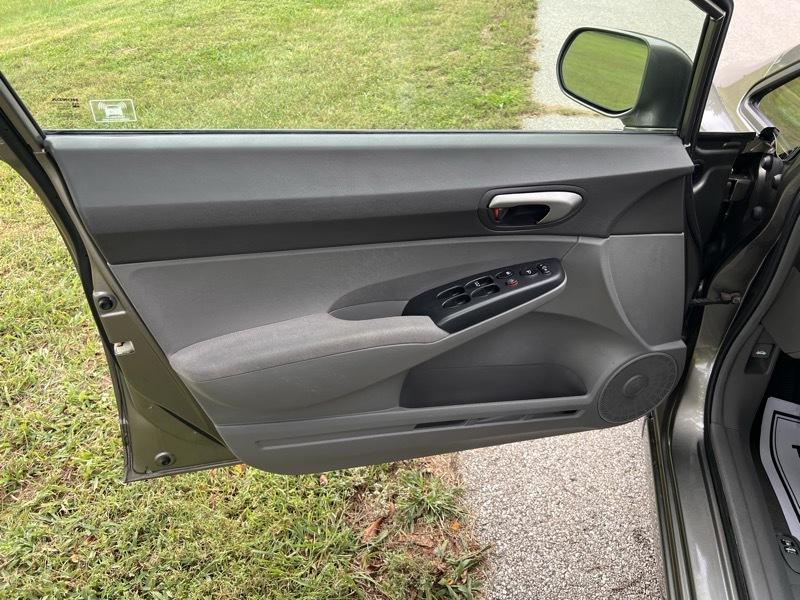 Honda Civic 1.5 4-Door Sedan 2006