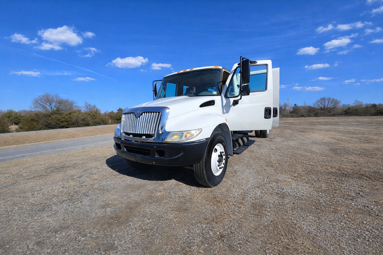 International 4300  2008