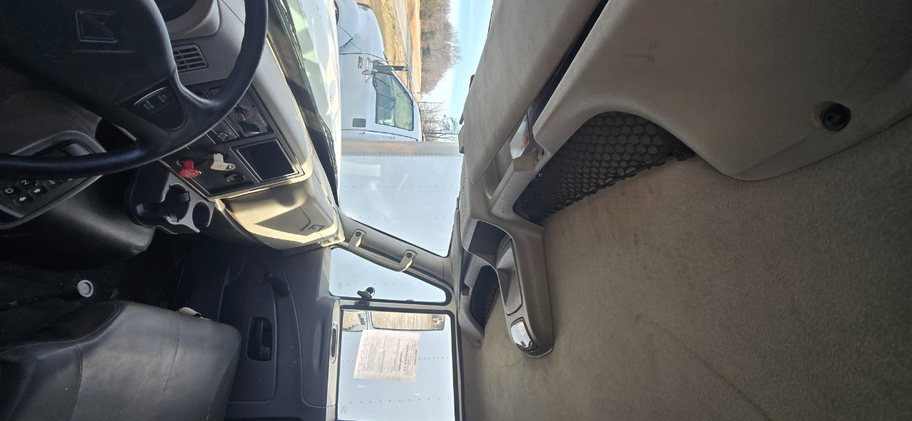 International 7600  2012