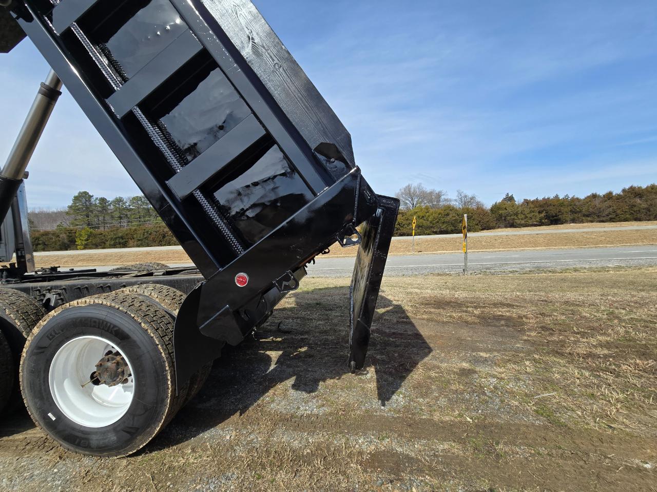 International 7600  2012