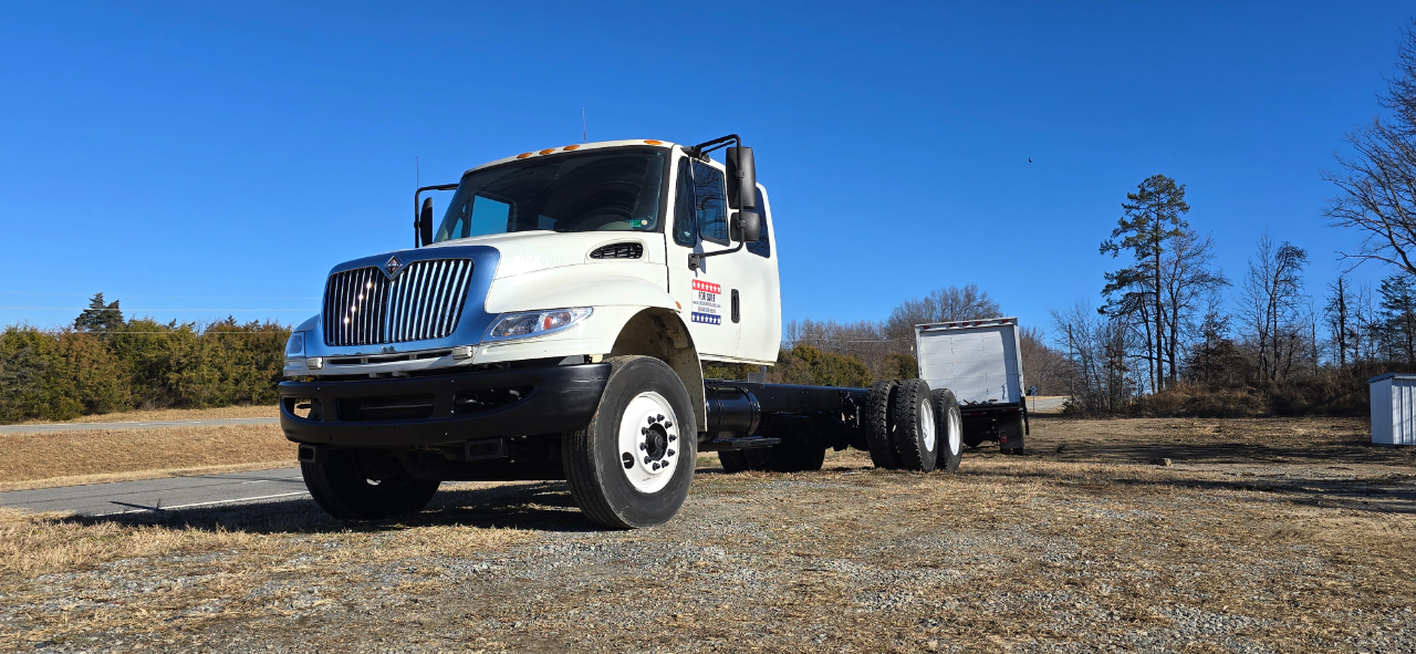 International 4400  2010