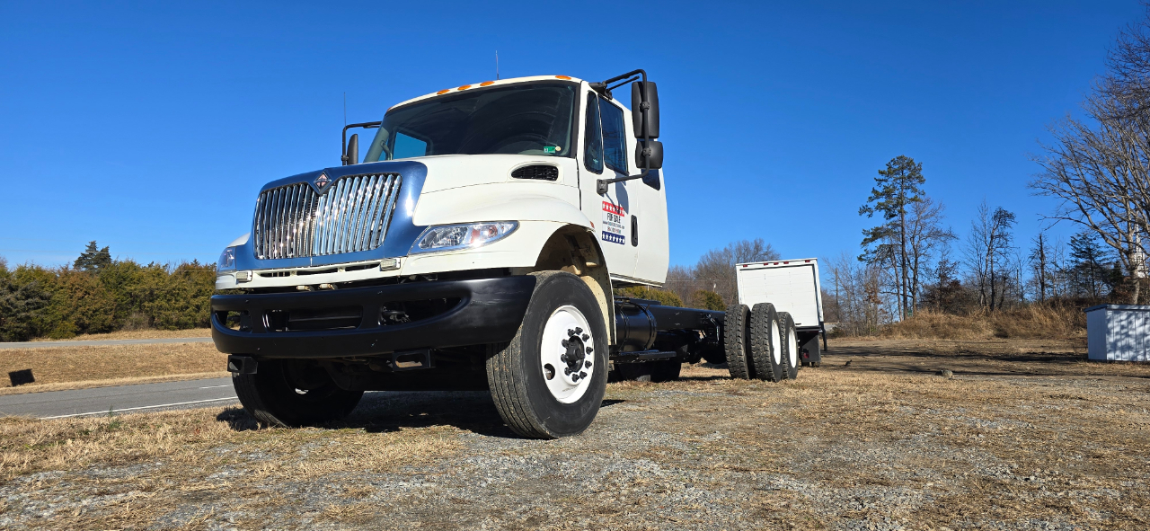 International 4400  2010