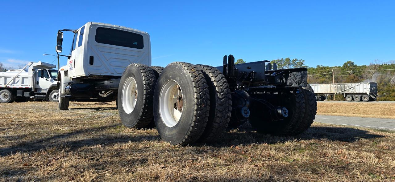 International 4400  2010