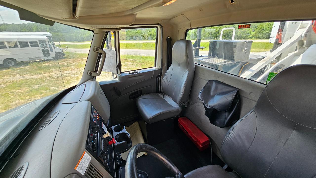 International 4300  2011
