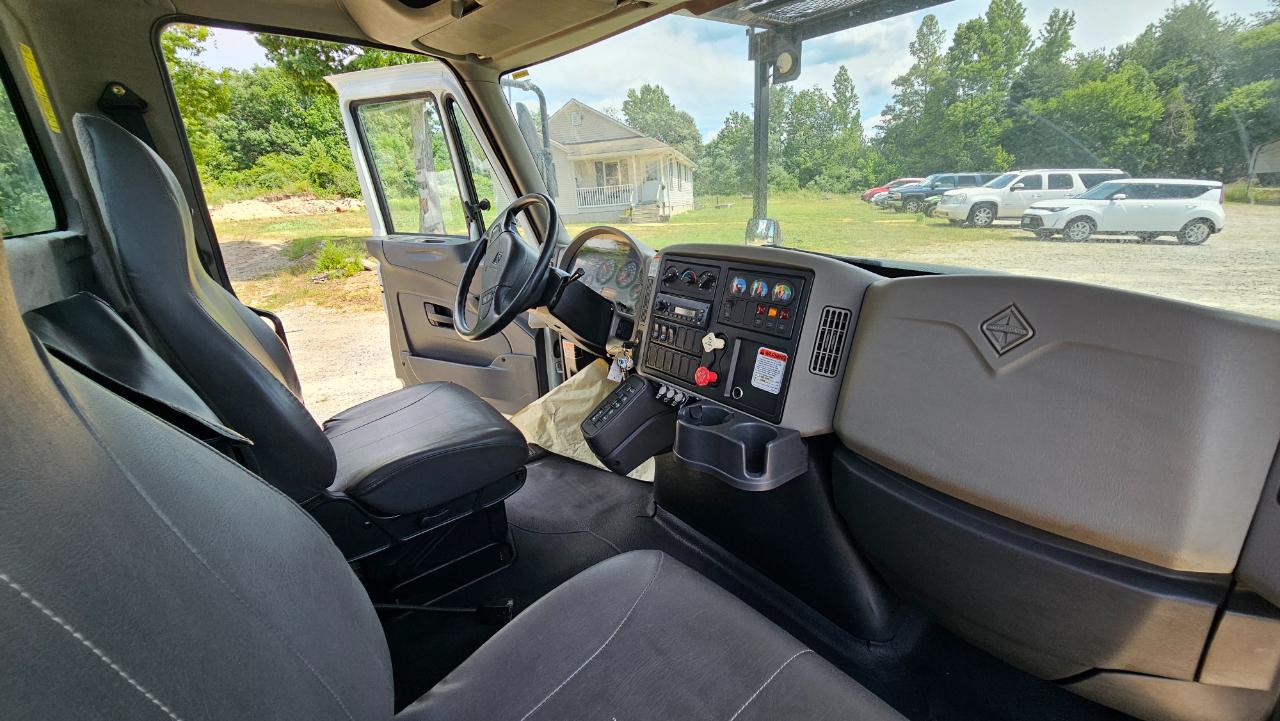 International 4300  2011
