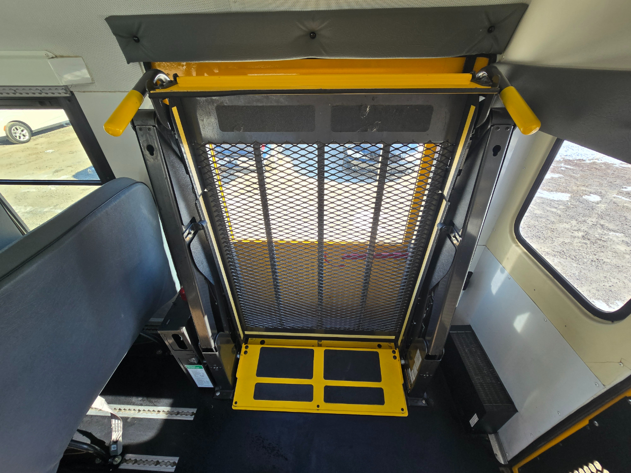 Chevrolet Express  2010