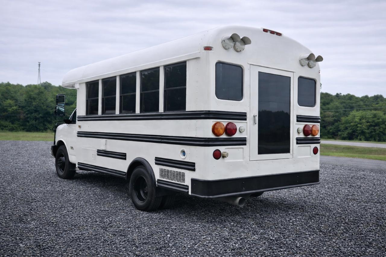 Chevrolet Express  2011