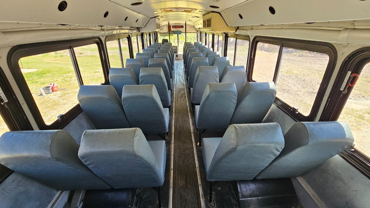 Thomas Bus  2003