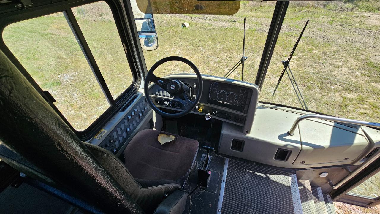 Thomas Bus  2003