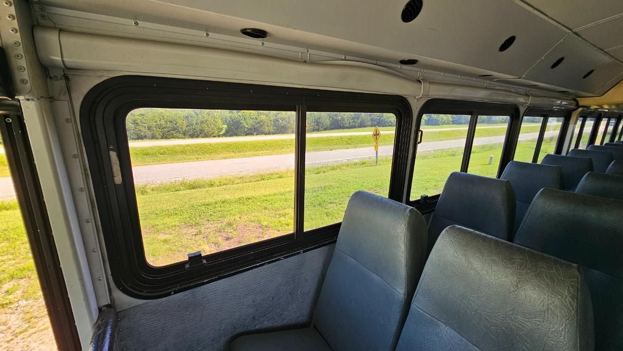 Thomas Bus  2003