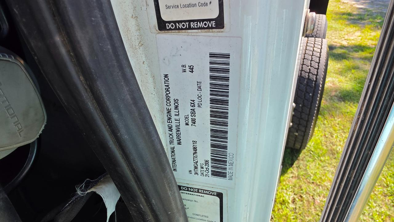 International 7400  2007