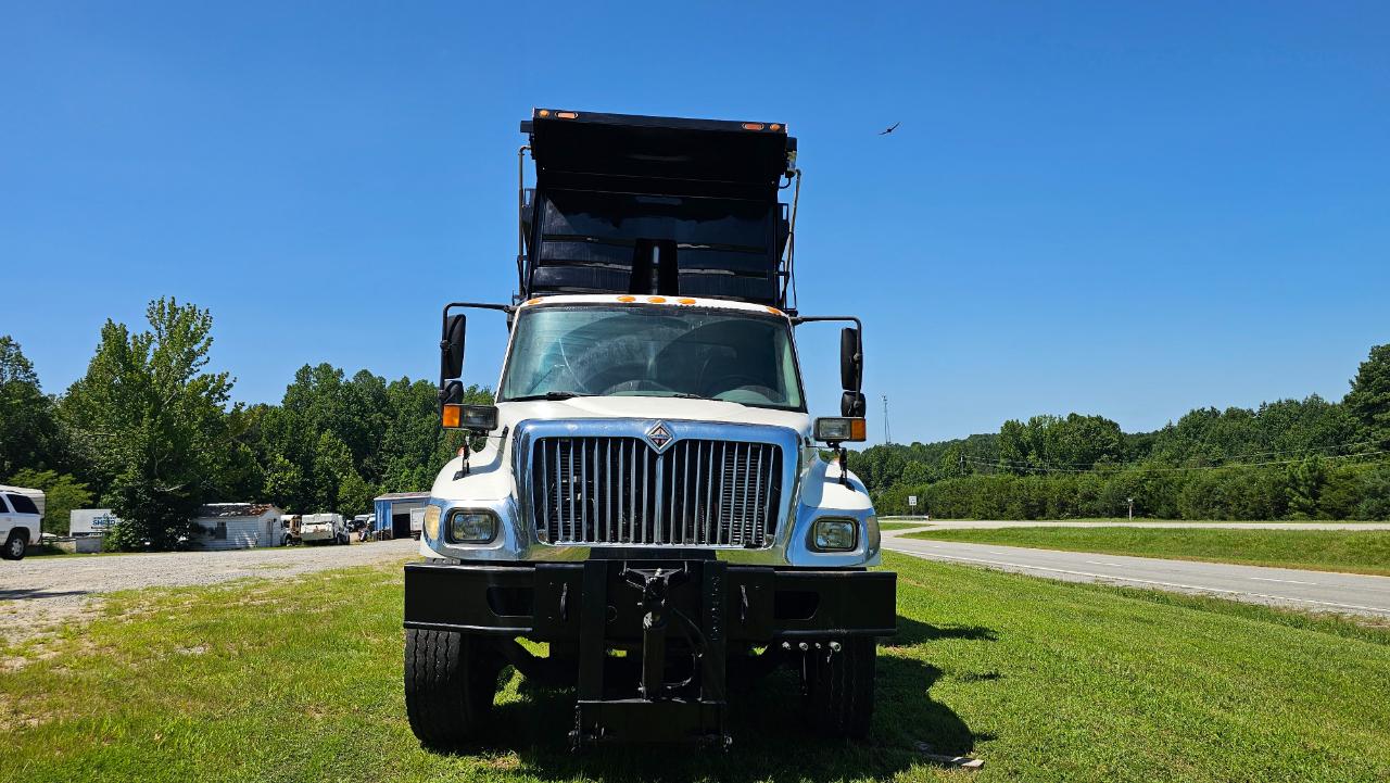 International 7400  2007
