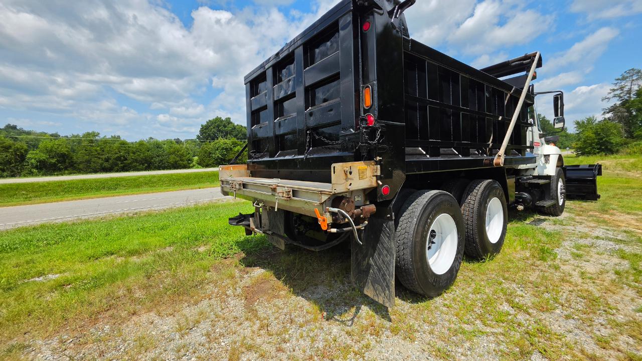 International 7400  2007